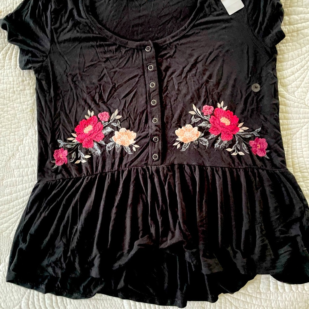 American Eagle Soft and Sexy Tee Shirt with Embroidery